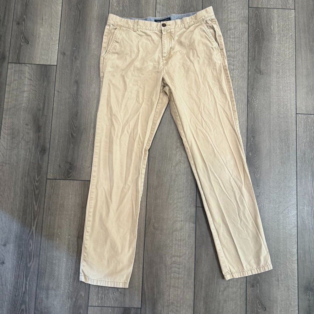 tommy hilfiger khaki pants